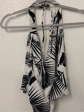 Brand New🖤Mikoh Suit